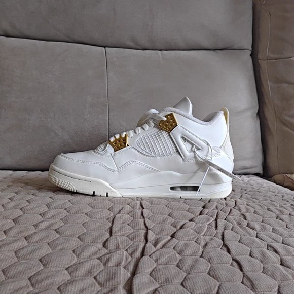 Nike Jordan 4 casual sneaker size 10 - Picture 1 of 6